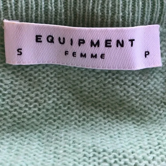 Equipment Femme Asher Light Mint Green Long Sleeve V Neck Cashmere